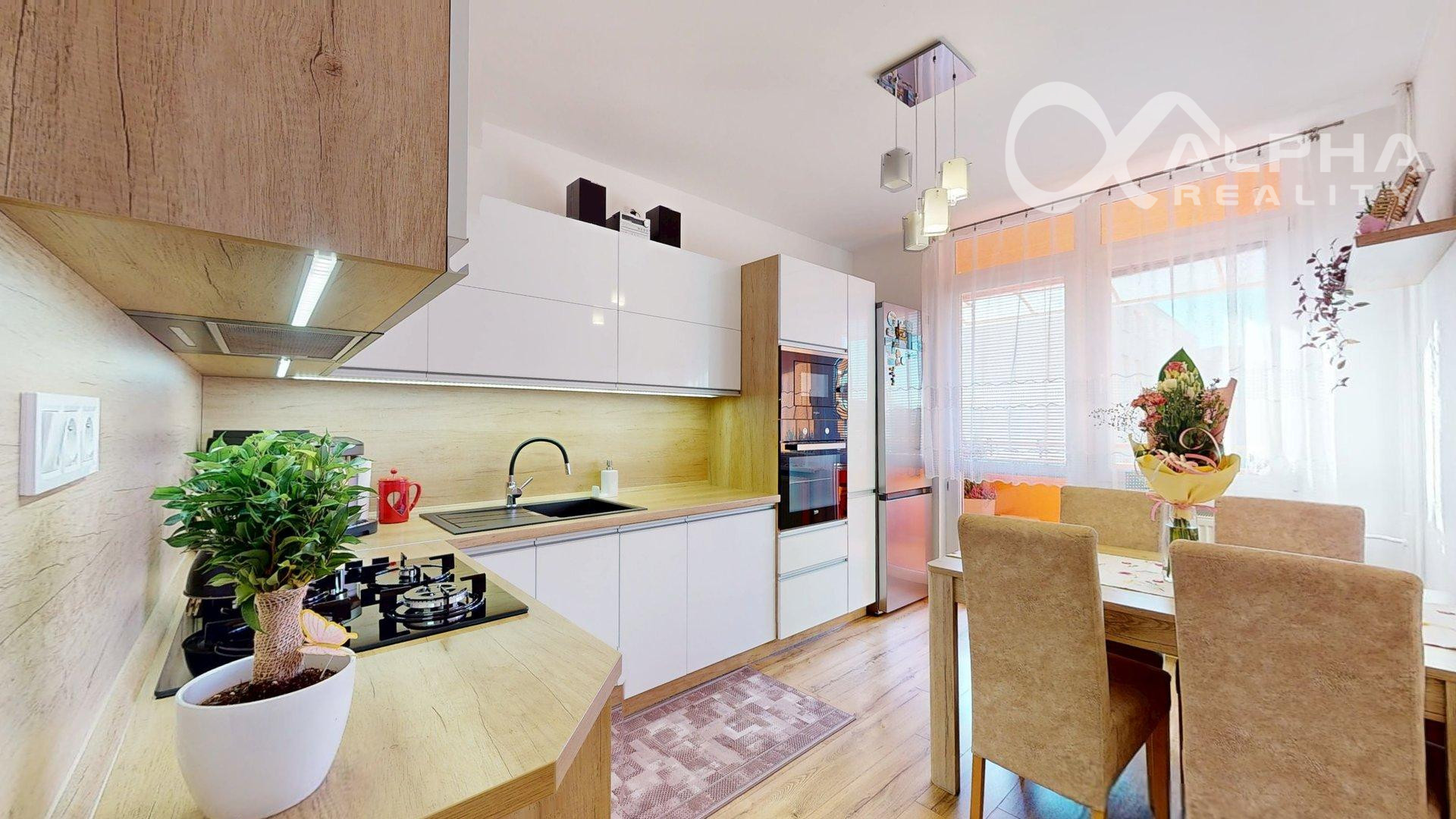 EXKLUZÍVNE 4i byt s loggiou, sídl. Východ, Spišská Nová Ves