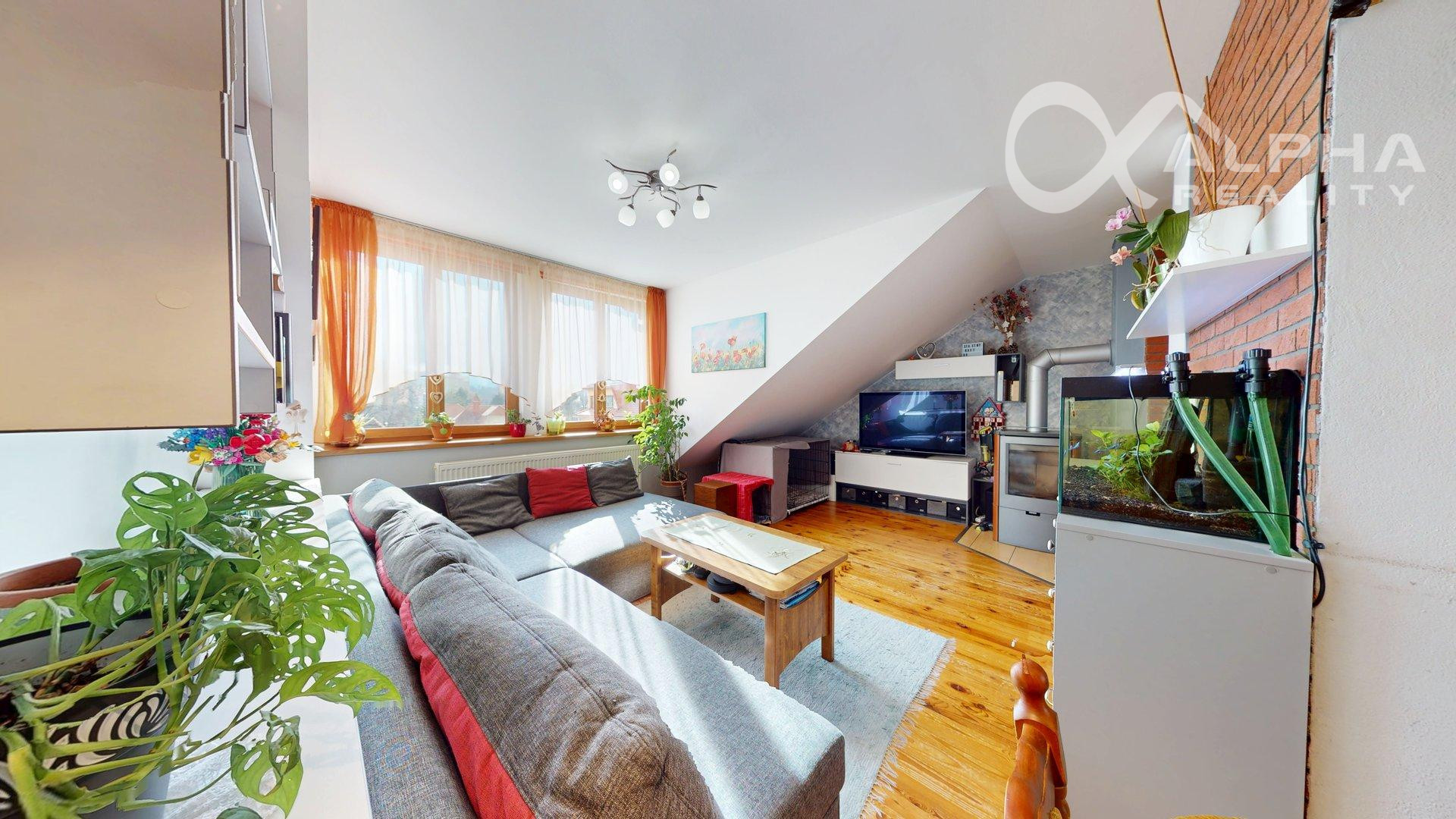 EXKLUZÍVNE 3i podkrovný byt s terasou, centrum, Spišská Nová Ves