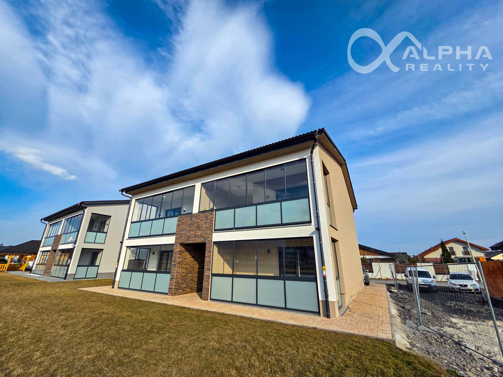 EXKLUZÍVNE 2i apartmán s terasou, parkovaním, Veľký Slavkov, okr. Poprad