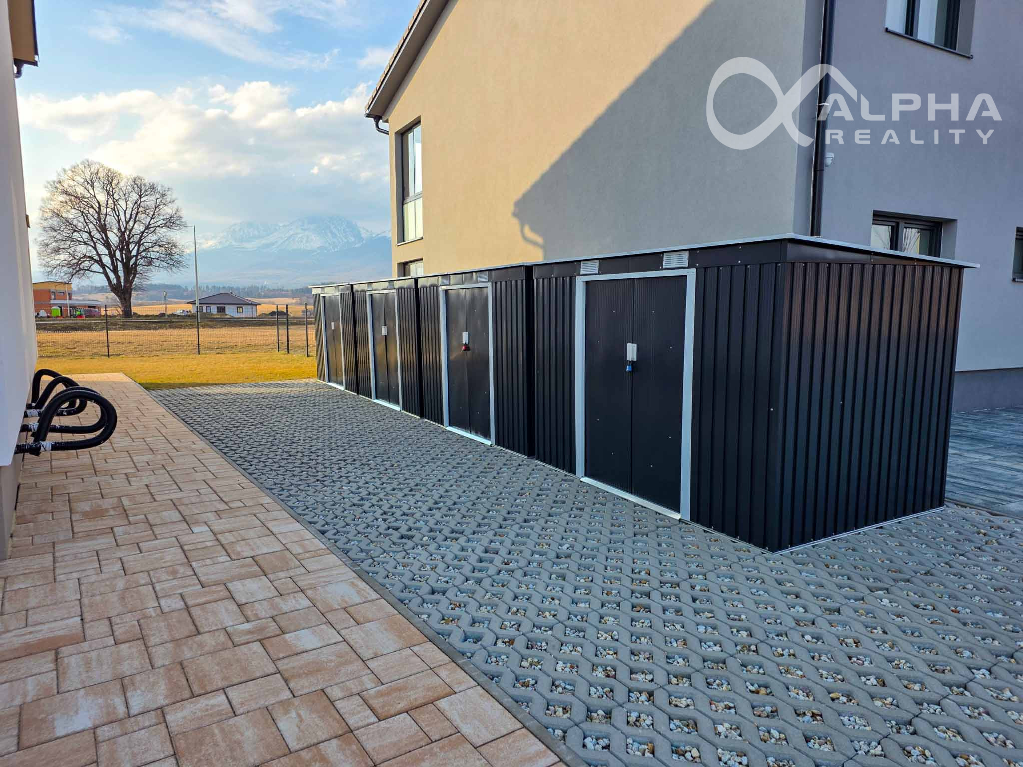 EXKLUZÍVNE 2i apartmán s terasou, parkovaním, Veľký Slavkov, okr. Poprad