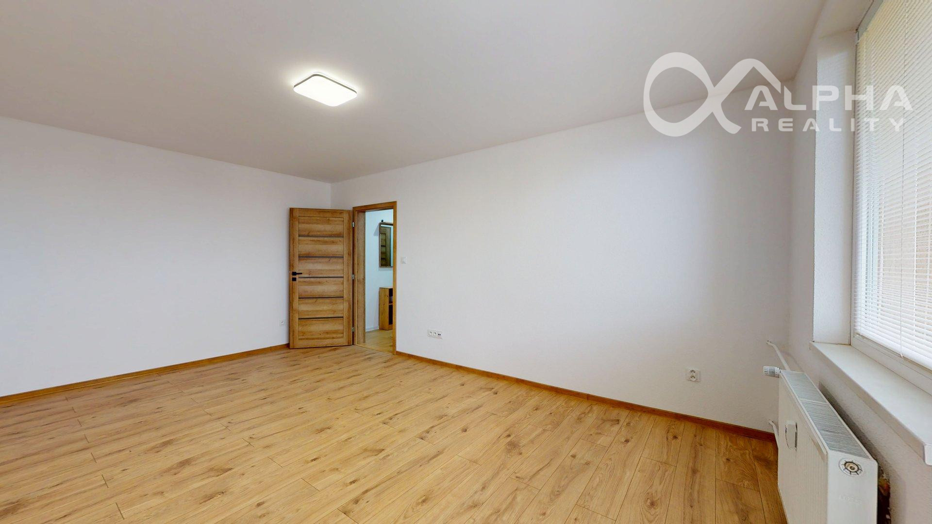 Prenájom 1 izbový byt s loggiou, centrum, Spišská Nová Ves