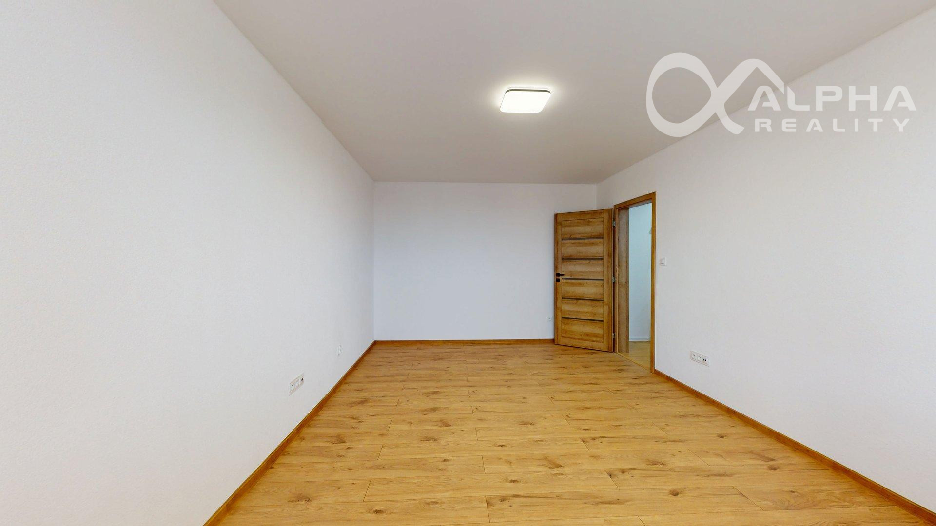 Prenájom 1 izbový byt s loggiou, centrum, Spišská Nová Ves