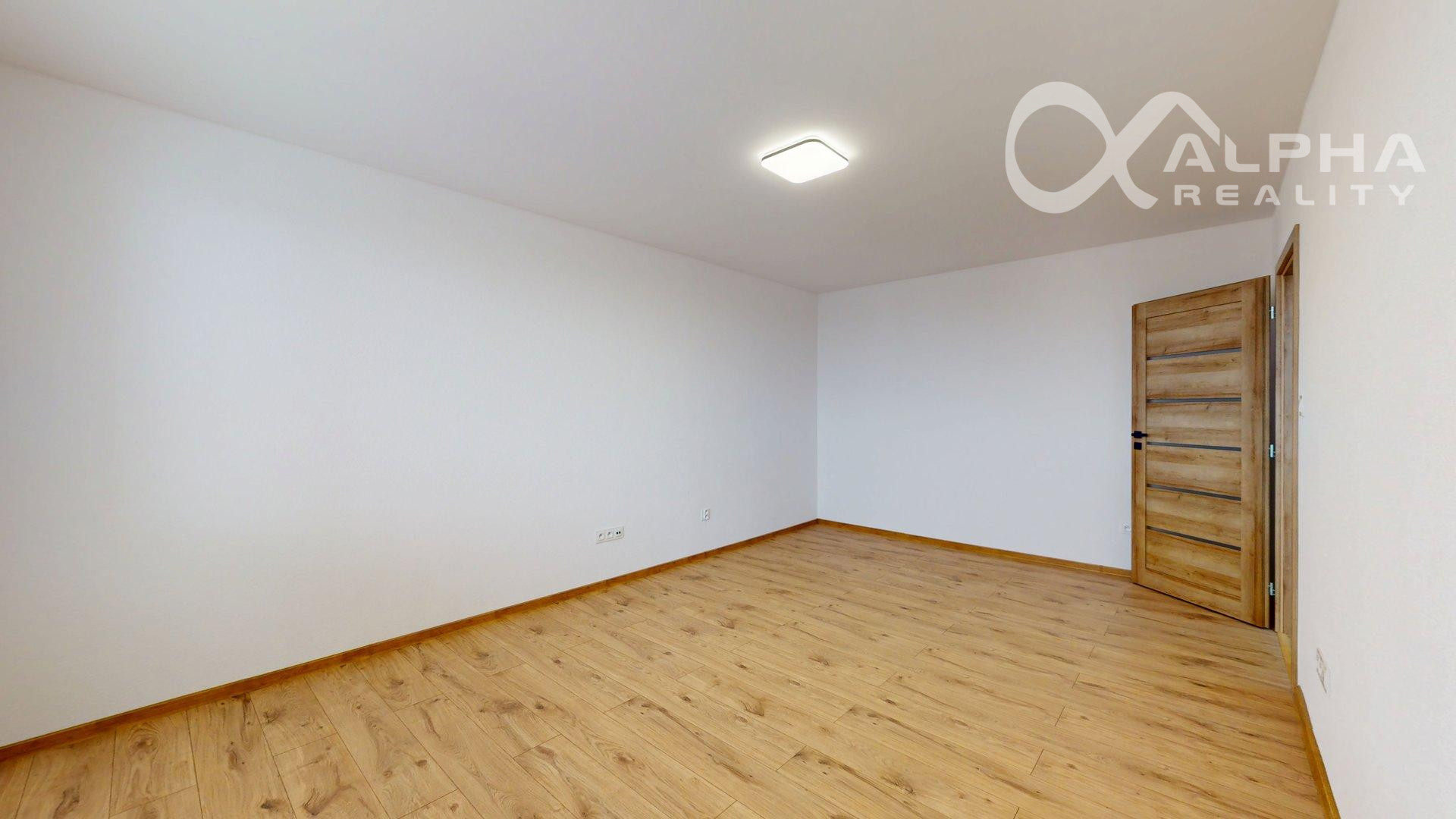 Prenájom 1 izbový byt s loggiou, centrum, Spišská Nová Ves