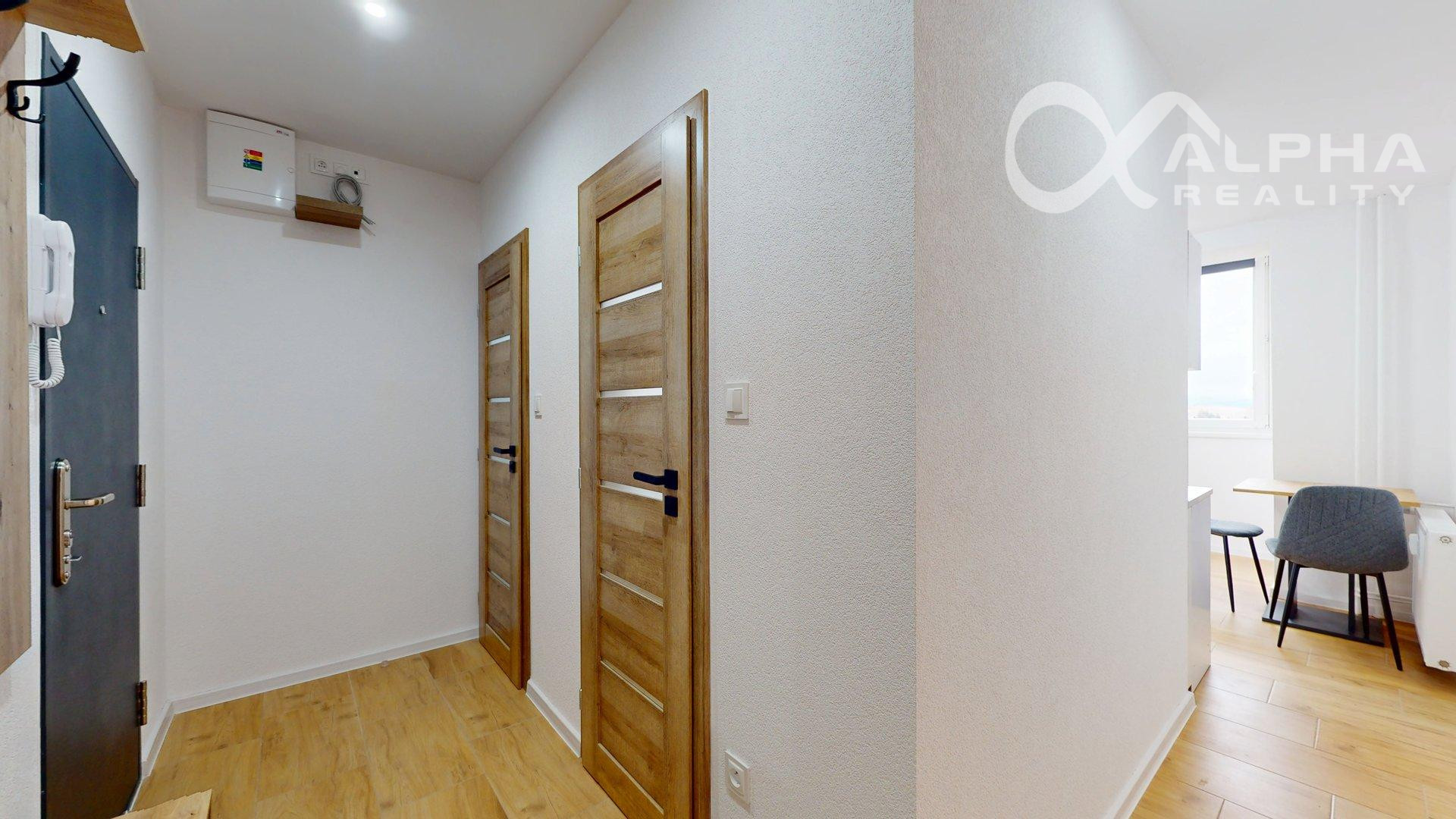 Prenájom 1 izbový byt s loggiou, centrum, Spišská Nová Ves