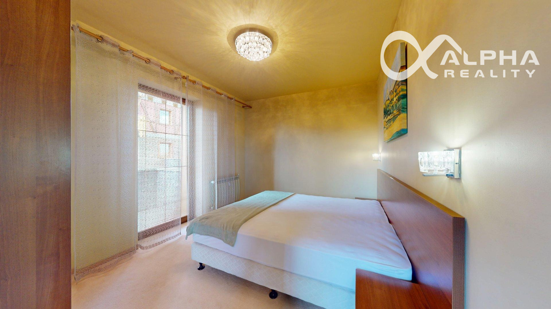 PRENÁJOM 2i apartmán s terasou, parkovaním, Veľká Lomnica