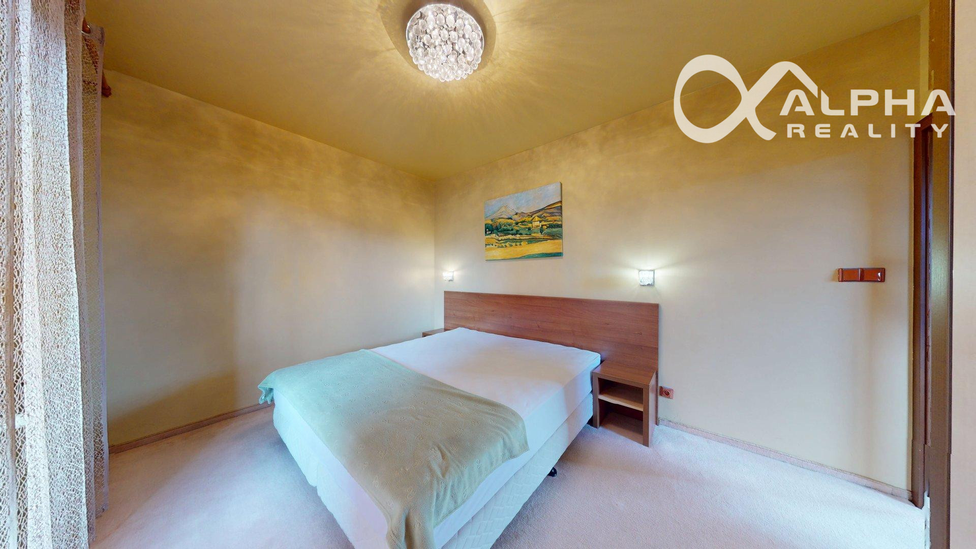 PRENÁJOM 2i apartmán s terasou, parkovaním, Veľká Lomnica