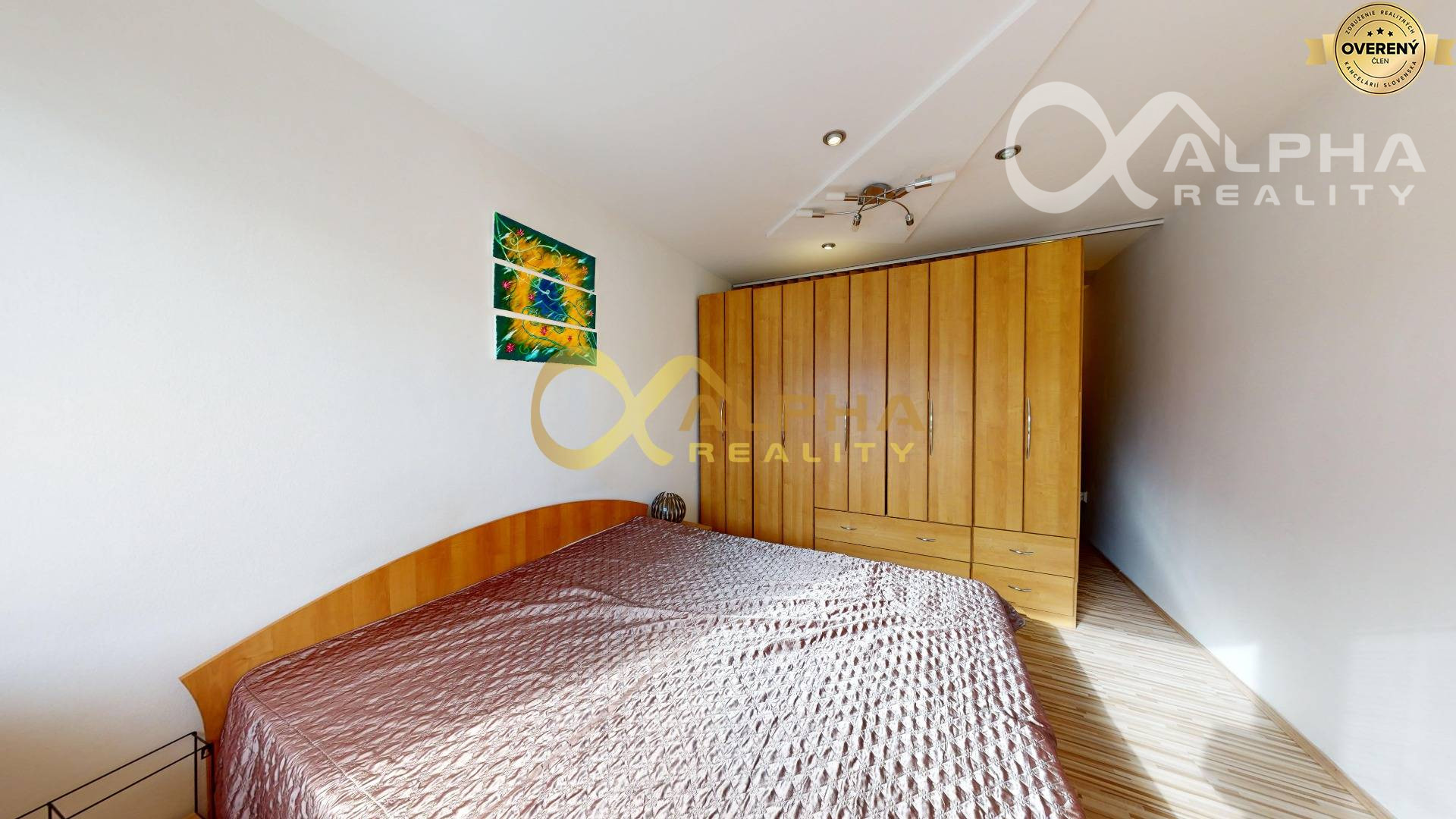 Prenájom: 2 izbový byt s balkónom, centrum, Spišská Nová Ves