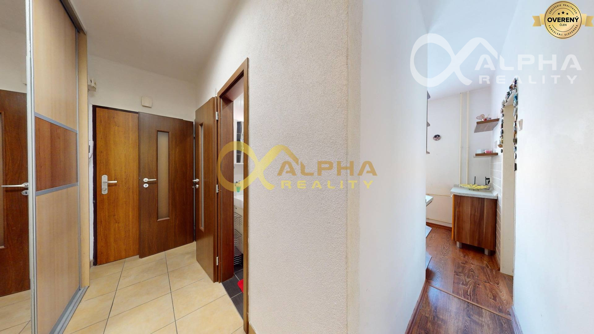 Prenájom: 2 izbový byt s balkónom, centrum, Spišská Nová Ves