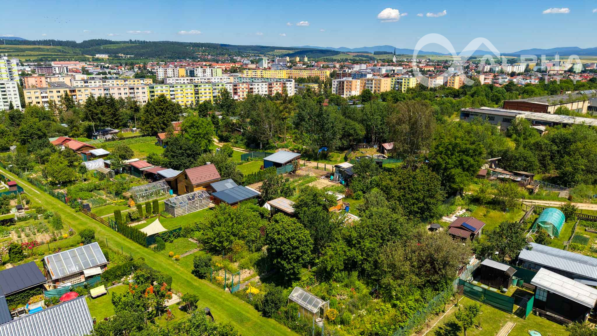 EXKLUZÍVNE Záhrada s chatkou, sídl. Mier, Spišská Nová Ves