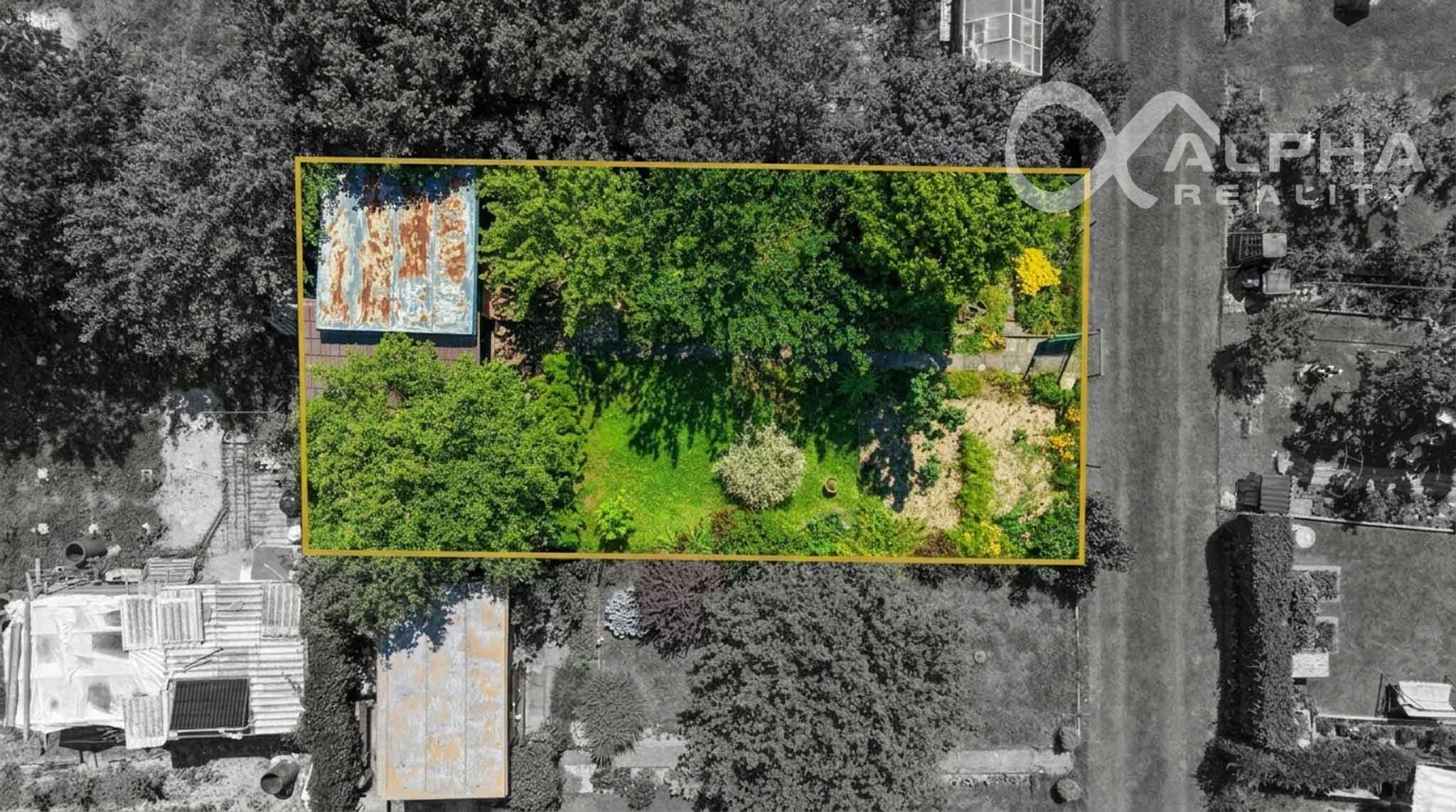 EXKLUZÍVNE Záhrada s chatkou, sídl. Mier, Spišská Nová Ves