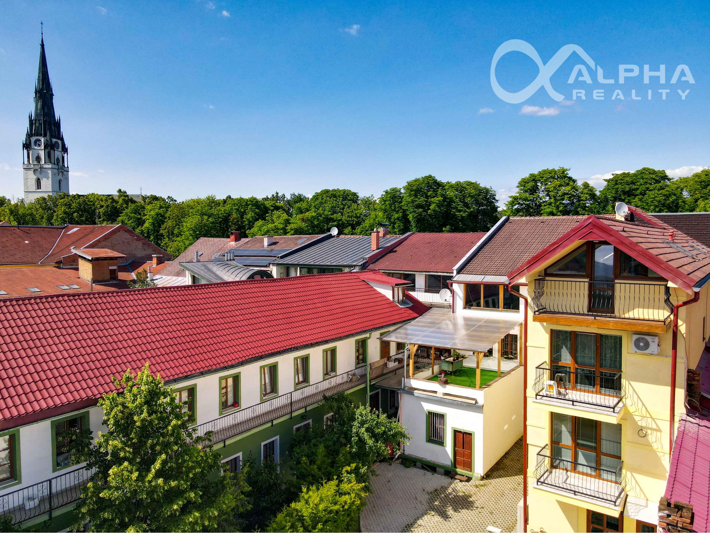 Exkluzívny 2 izbový byt s parkovaním, centrum, Spišská Nová Ves