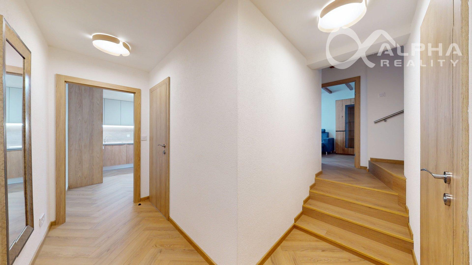 Exkluzívny 2 izbový byt s parkovaním, centrum, Spišská Nová Ves