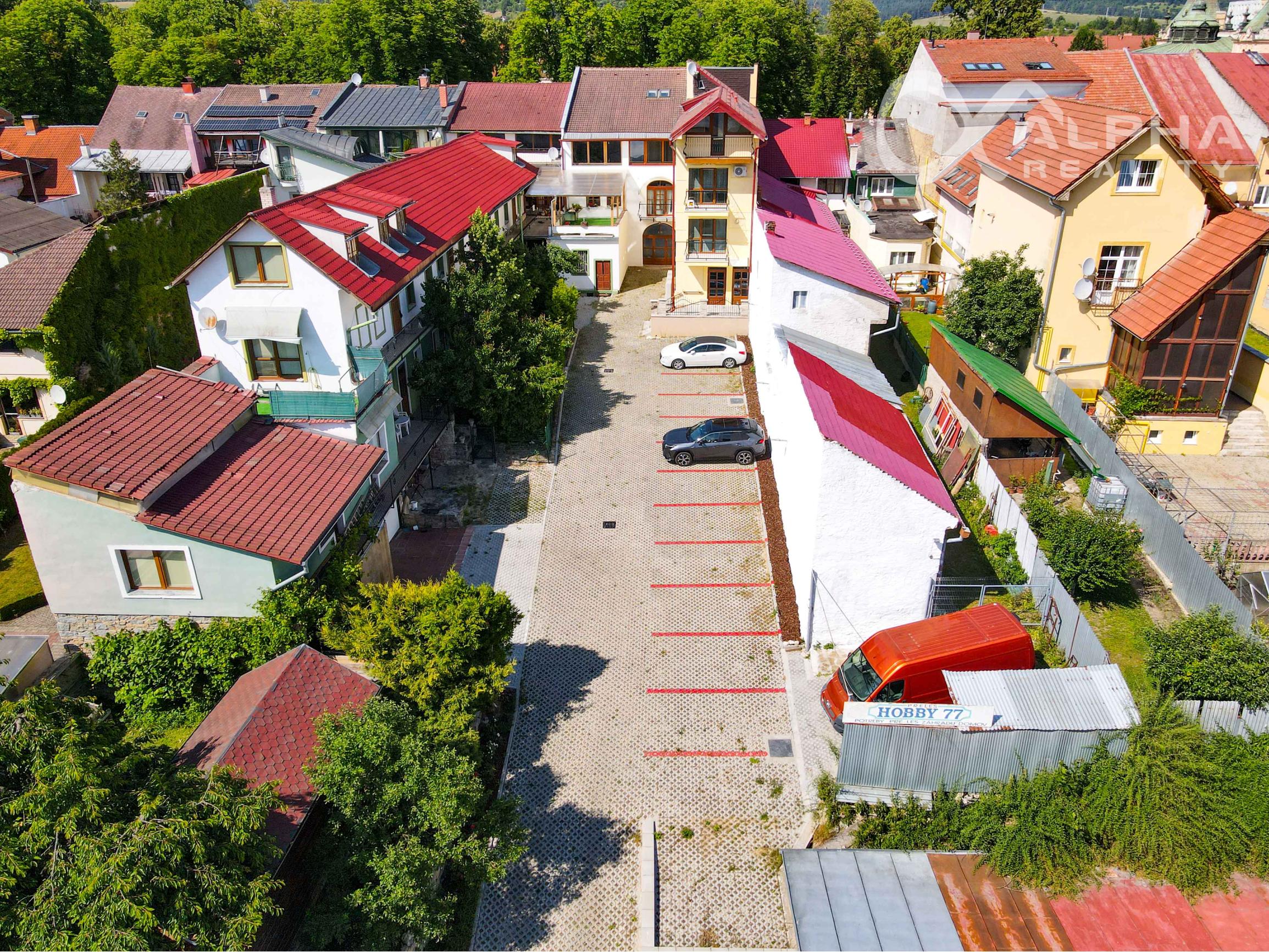 Exkluzívny 2 izbový byt s parkovaním, centrum, Spišská Nová Ves