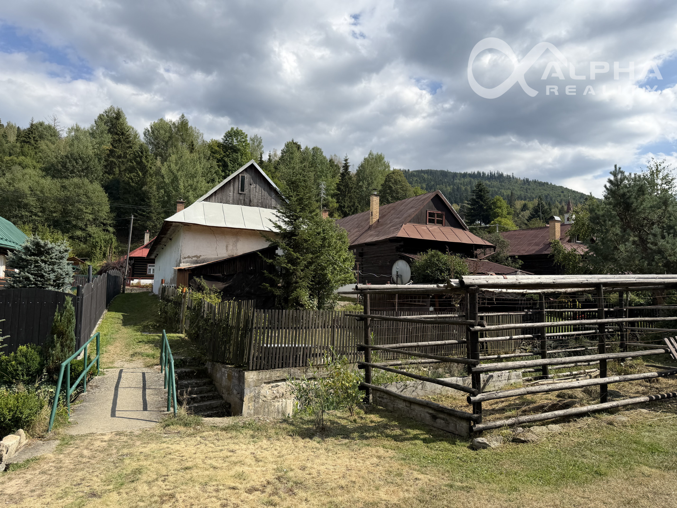 EXKLUZÍVNE Chalupa s pozemkom 828m2, Henclová, okr. Gelnica