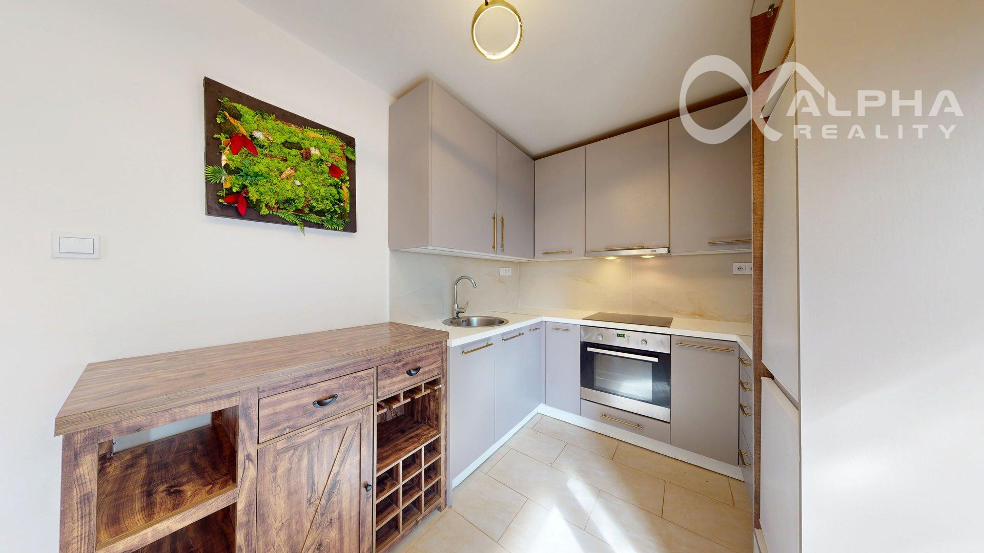 EXKLUZÍVNE 2 izbový byt, 2 balkóny, centrum, Spišská Nová Ves