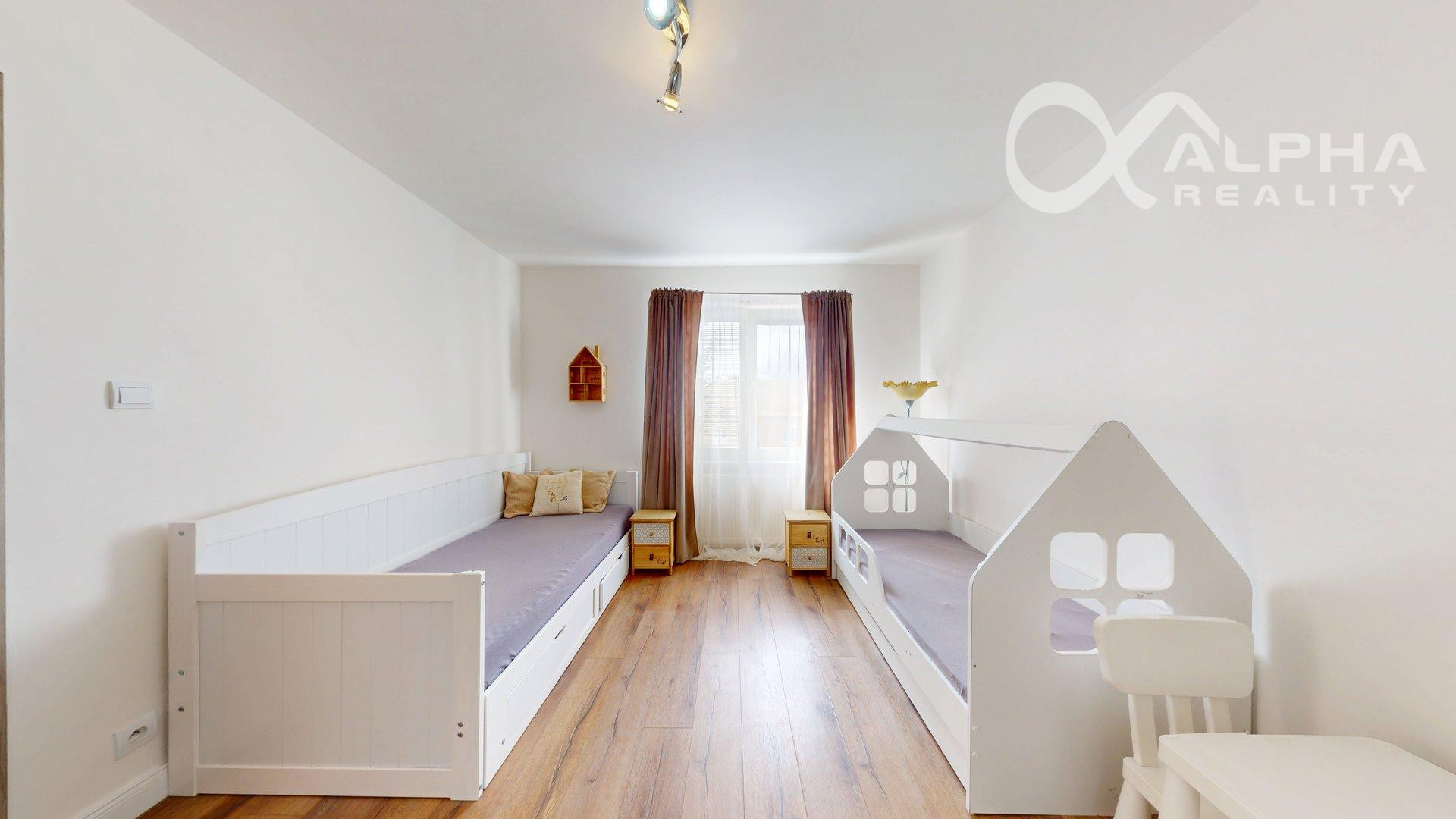 EXKLUZÍVNE 2 izbový byt, 2 balkóny, centrum, Spišská Nová Ves