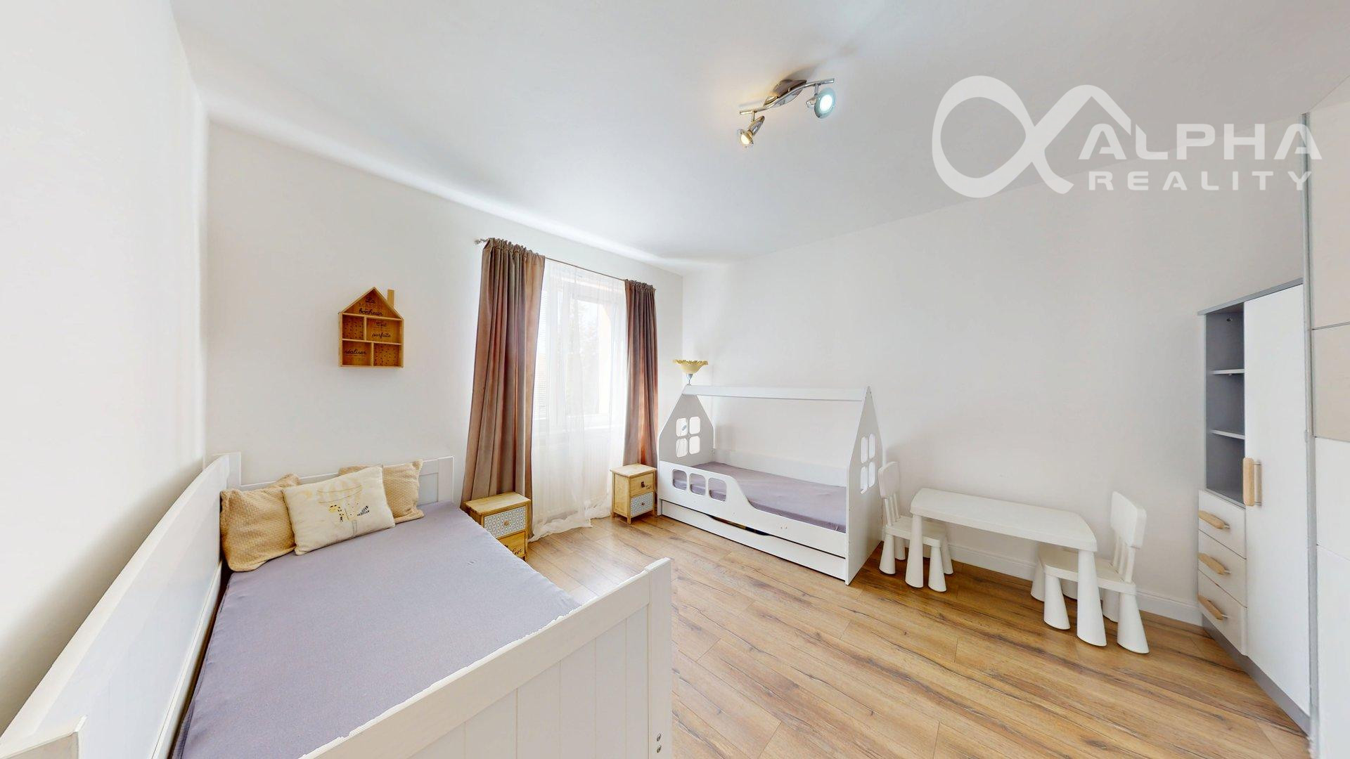 EXKLUZÍVNE 2 izbový byt, 2 balkóny, centrum, Spišská Nová Ves