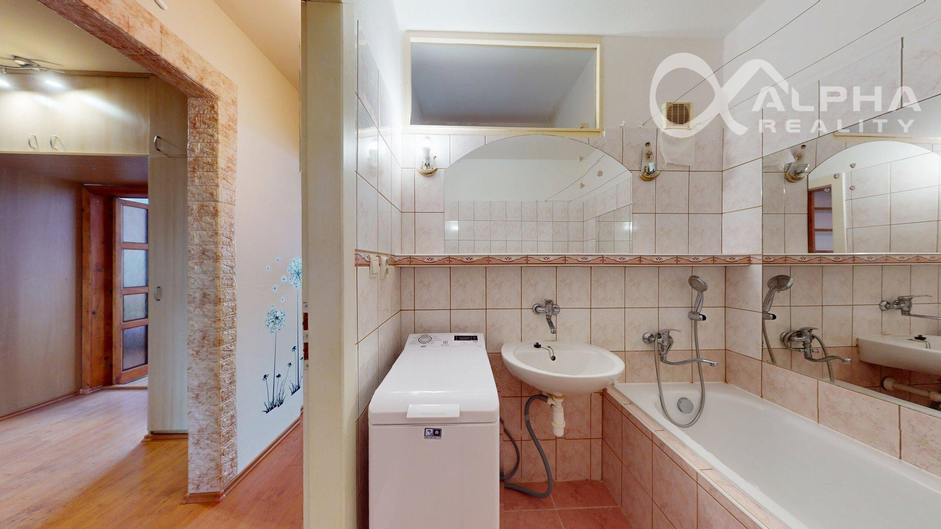 EXKLUZÍVNE 3i byt s loggiou, sídlisko Západ, Spišská Nová Ves