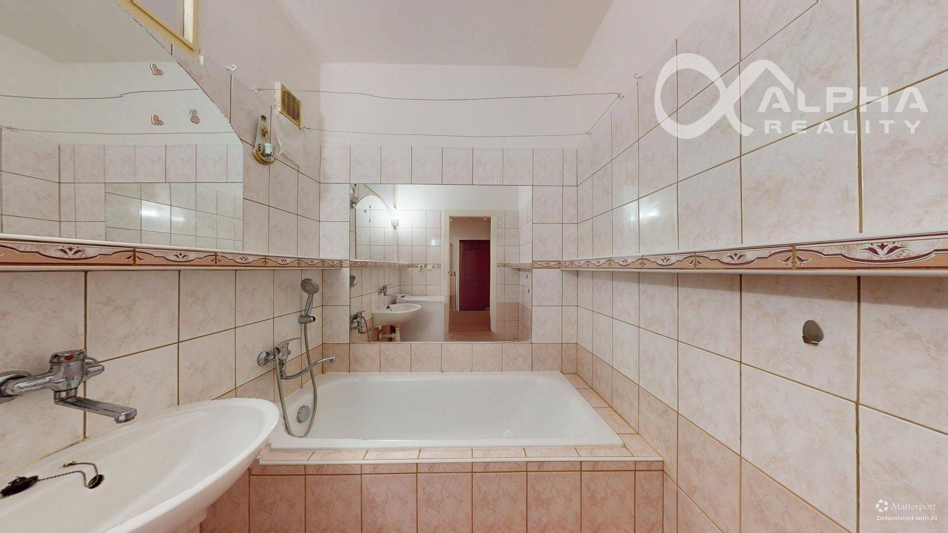 EXKLUZÍVNE 3i byt s loggiou, sídlisko Západ, Spišská Nová Ves